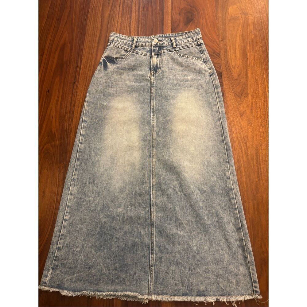 Women's Light Blue Frayed Hem Maxi Light-Wash Denim Skirt Small/Medium